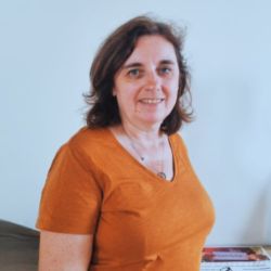 Amélie OLNOIS  Assistante administrative et comptable