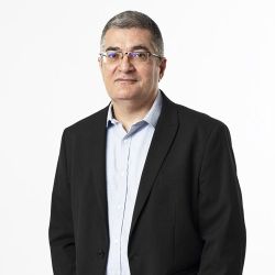 Bernard GILBERT  Directeur administratif et financier